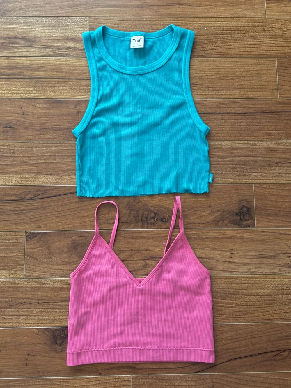 Tna & Garage 2-Piece Summer Crop Top Bundle Size 2XS / XS